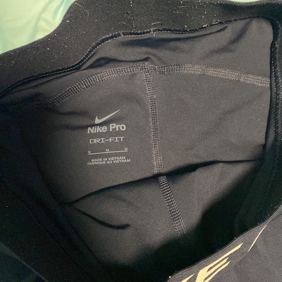 Nike Pro Dri Fit shorts - Picture 2 of 3